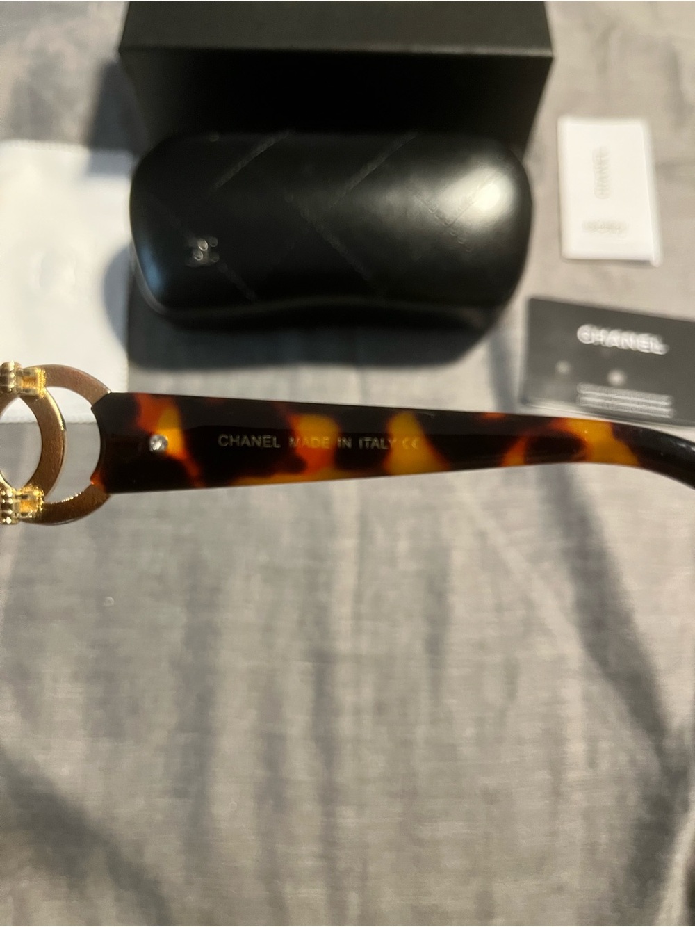 Vintage CHANEL 02461 Tortoiseshell Sunglasses with Brown Lenses - Picture 5 of 11